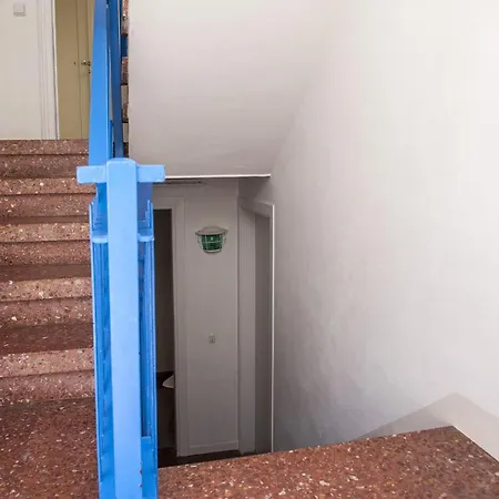 Relax By Hello Homes 公寓