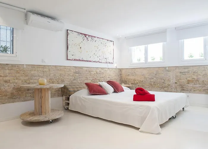 Relax By Hello Homes * 锡切斯